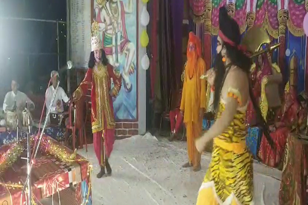 उत्तराखंड के विभिन्न जिलों में रामलीला मंचन की धूम