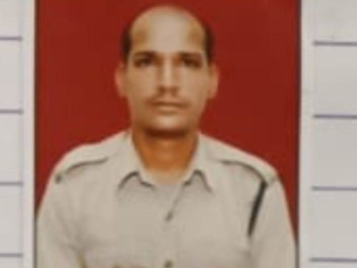 बीजापुर जिले के पातरपारा-भैरमगढ़ में तैनात सीआरपीएफ के हेड कांस्टेबल पवन कुमार आत्महत्या की