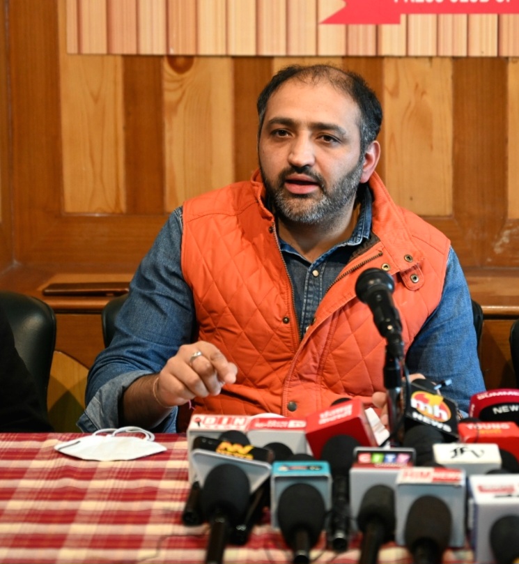 भाजपा मीडिया प्रभारी कर्ण नंदा ने कहा, नेता प्रतिपक्ष जयराम ठाकुर के आरोप सही और प्रमाण के साथ है, जयराम ठाकुर सच के सच्चे सिपाही है