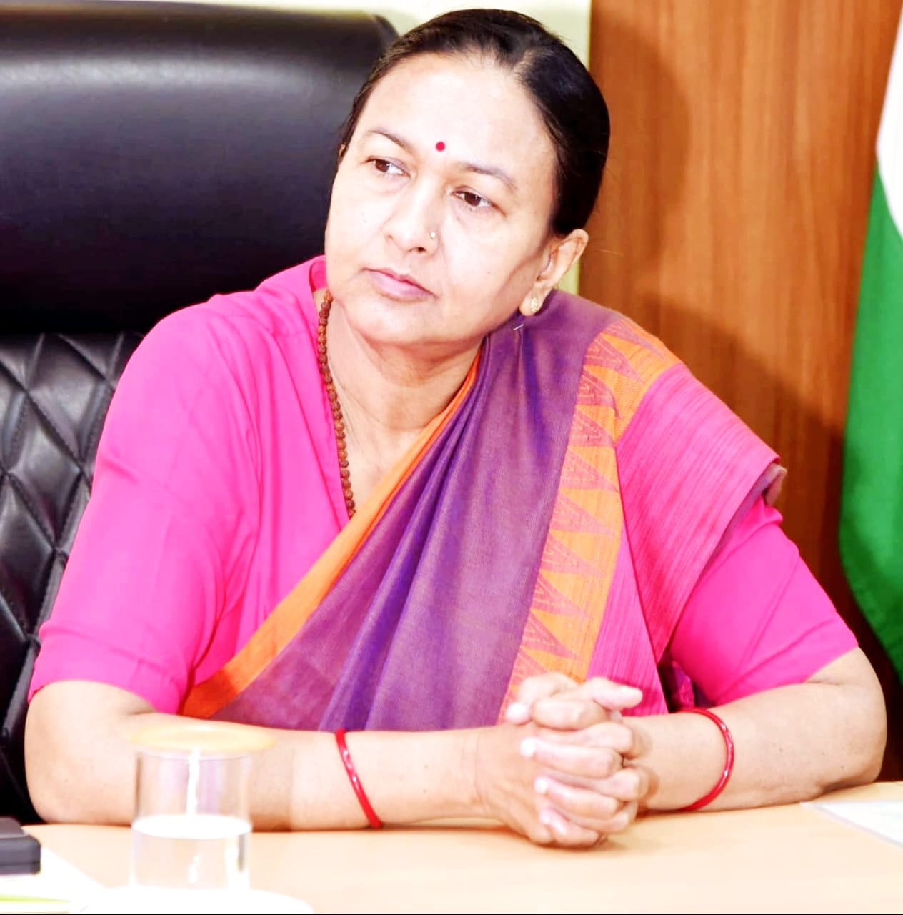 मुख्य सचिव राधा रतूड़ी ने महत्वपूर्ण बैठकों में सचिव स्तर के अधिकारियों की गैर मौजूदगी पर कड़ी नाराज़गी जताई।