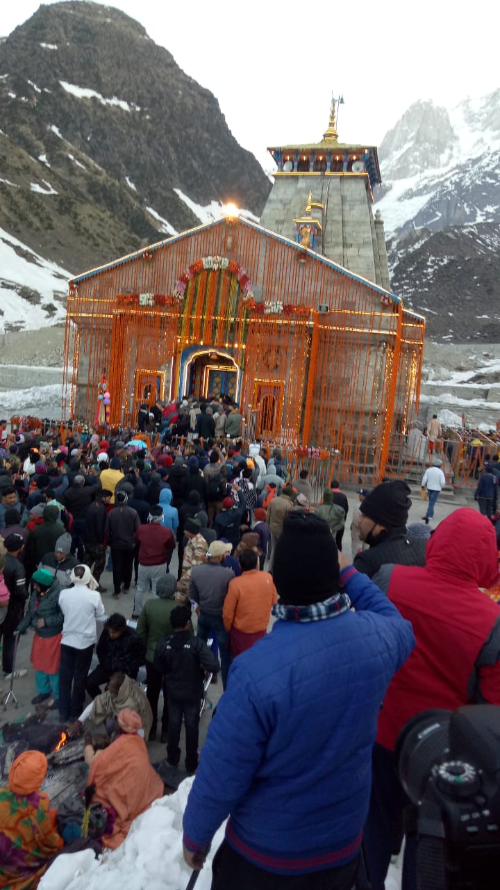 उत्तराखंड: श्री केदारनाथ धाम के कपाट आज सुबह 8:30 बजे शीतकाल के लिए बंद हो गए