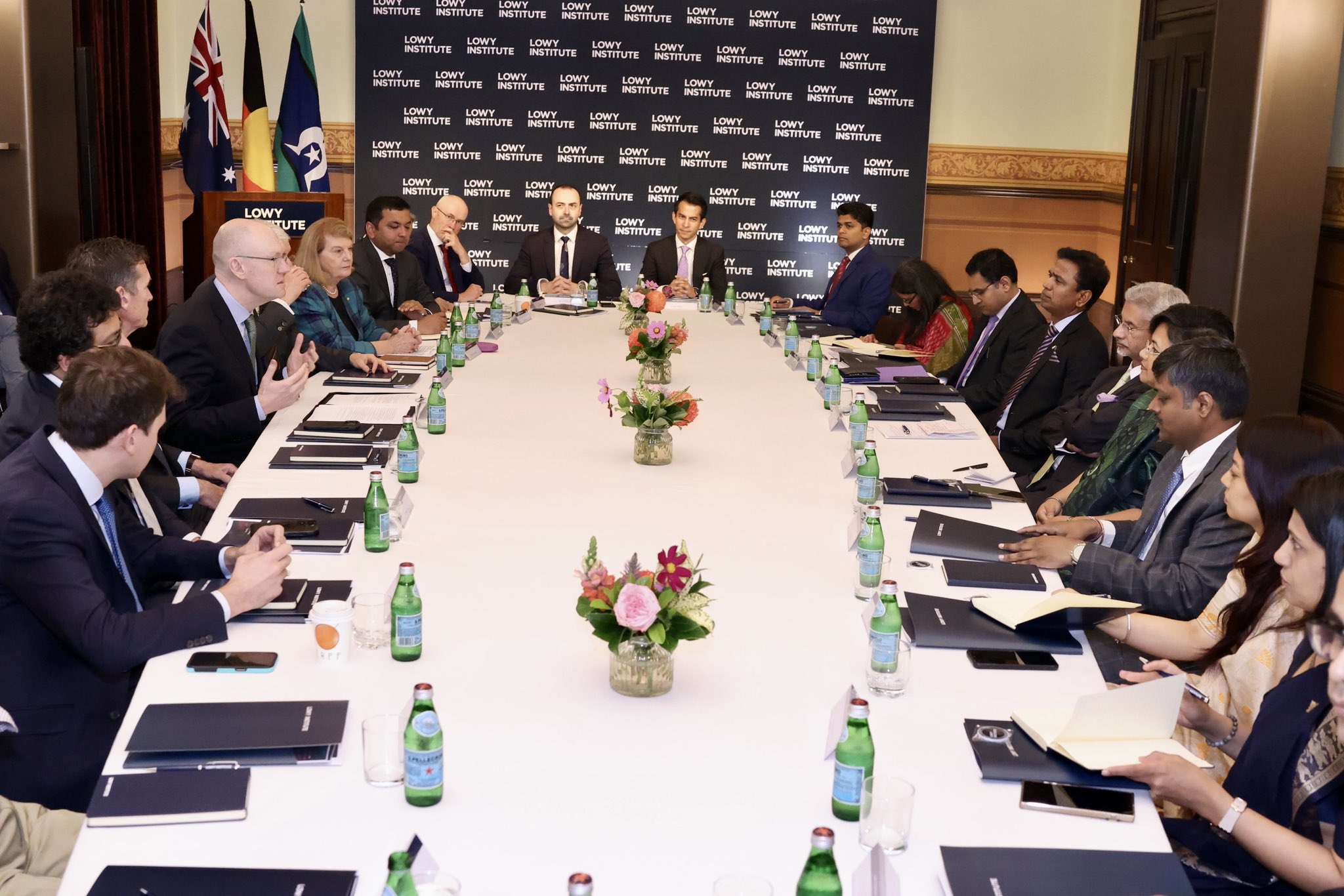 EAM S. Jaishankar Highlights India’s Transformation in Digital, Infrastructure, Manufacturing, and Skilling Sectors During Meeting with CEOs in Sydney