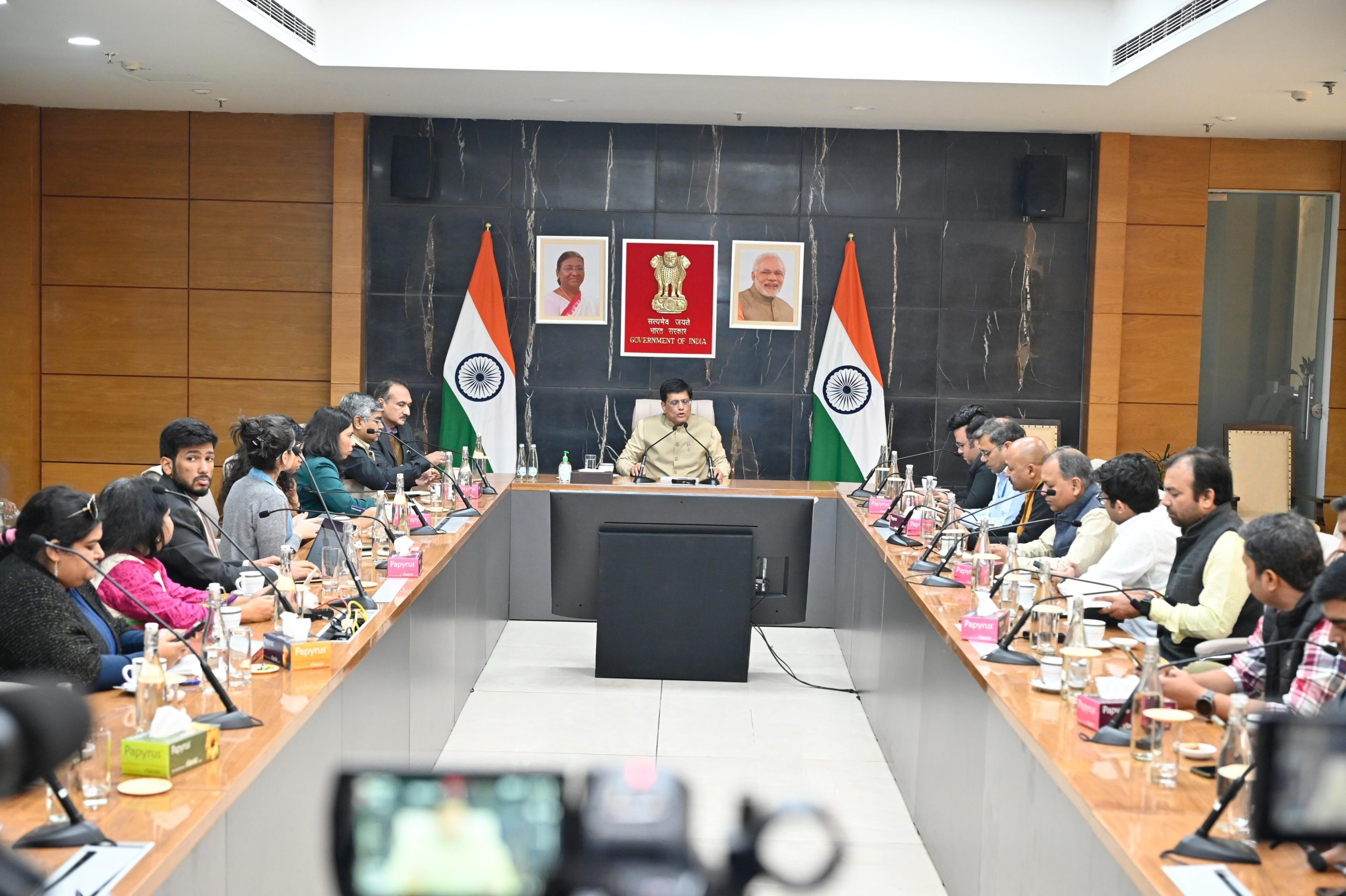 विभिन्न क्षेत्रों में विकास से भारत अंतर्राष्ट्रीय वाणिज्य, अनुसंधान और निवेश के लिए पहली पसंद बन गया है: पीयूष गोयल