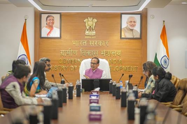 Rural Development Minister Shivraj Singh Chouhan chairs review meeting of MGNREGS