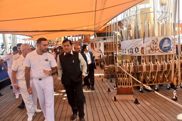 Union Minister Sarbananda Sonowal Tours Historic Vessel ‘ITS Amerigo Vespucci’ in Mumbai