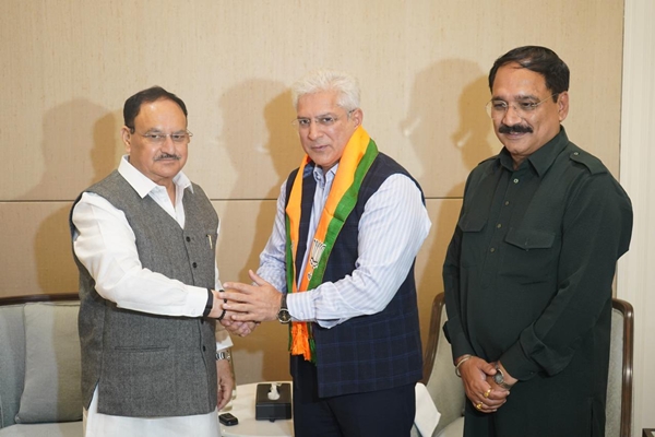 JP Nadda meets BJP leader Kailash Gahlot, discusses upcoming Delhi Assembly elections