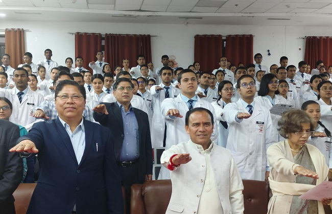 अगले दो वर्षों में राज्य के सभी मेडिकल कॉलेजों में पीजी की 100-100 सीटें स्वीकृत कराना उत्तराखंड सरकार का लक्ष्य: स्वास्थ्य मंत्री डॉ. धन सिंह रावत