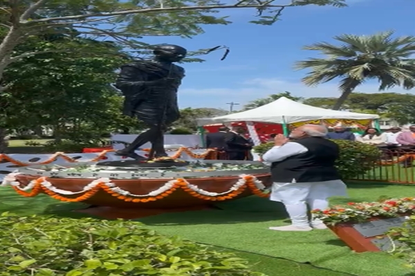 PM Modi pays homage to Mahatma Gandhi at his statue in Georgetown