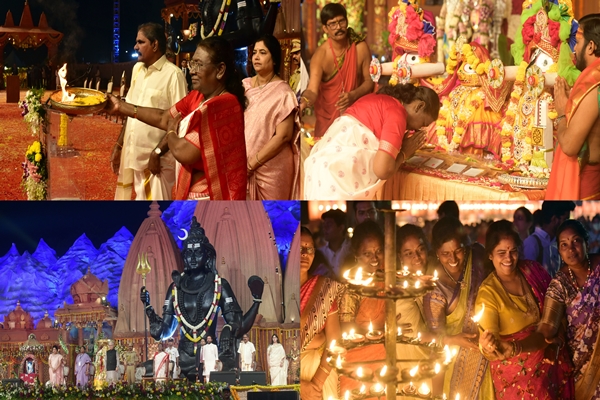 President Droupadi Murmu graces Koti-Deepotsavam 2024 in Hyderabad