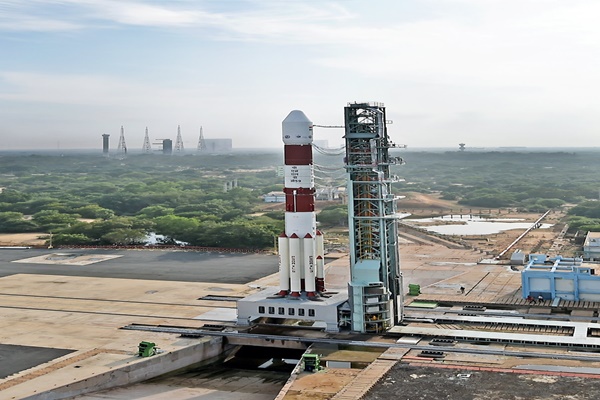 ইছৰোৰ নৱতম মহাকাশ যান PSLV-C59 আজি বিয়লি উৎক্ষেপন