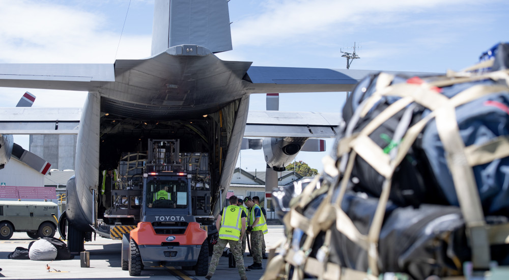 New Zealand Air Force rescue plane arrives in Vanuatu