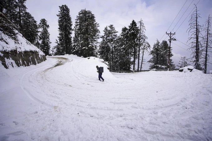 हिमाचल प्रदेश में पश्चिमी-विक्षोभ की सक्रियता के कारण मौसम में बदलाव