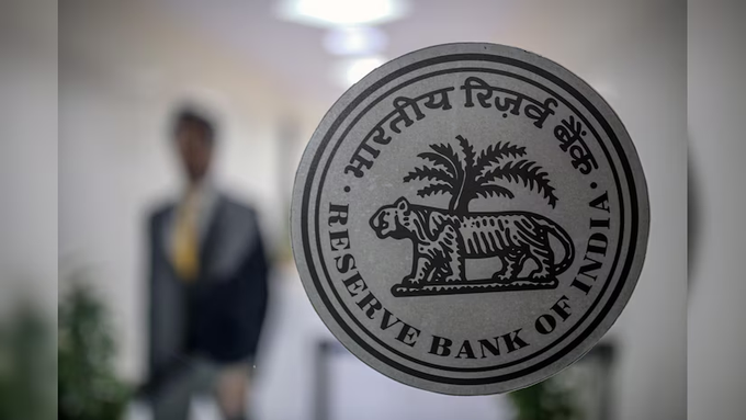 देश के चालू खाते का घाटा दूसरी-तिमाही में घटकर 11 अरब 20 करोड़ डॉलर पर आ गया