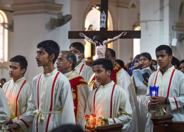 नागालैंड मे नव वर्ष की पूर्व संध्‍या पर विभिन्‍न गिरिजाघरों में विशेष प्रार्थना सभाओं का आयोजन किया गया
