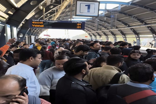 Cable theft causes delays on Delhi Metro’s Blue Line