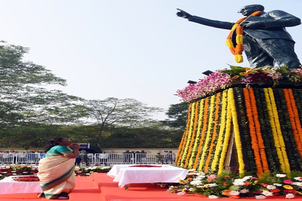 President Murmu pays tributes to Dr B R Ambedkar on Mahaparinirvan Diwas