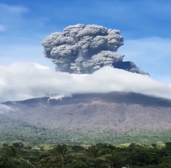 Mass evacuation of Philippine villages underway after volcanic eruption