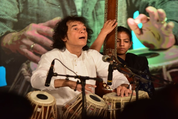 Legendary tabla maestro Zakir Hussain passes away at 73