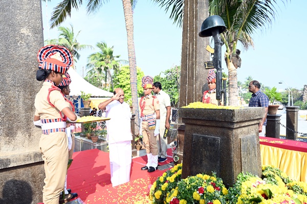 Puducherry commemorates Vijay Diwas with wreath-laying ceremony at Kargil War Memorial