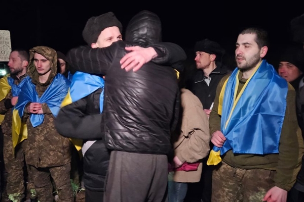 Russia, Ukraine exchange hundreds of prisoners of war