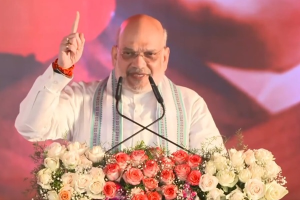 Maharashtra Union Minister Amit Shah blows conch for local body elections