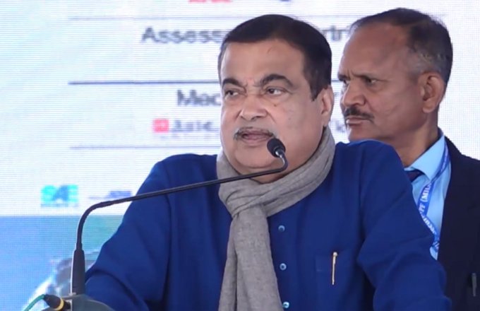 देश को ऊर्जा-आयातक से ऊर्जा-निर्यातक के रुप में बदलना सरकार का लक्ष्यः नितिन गडकरी