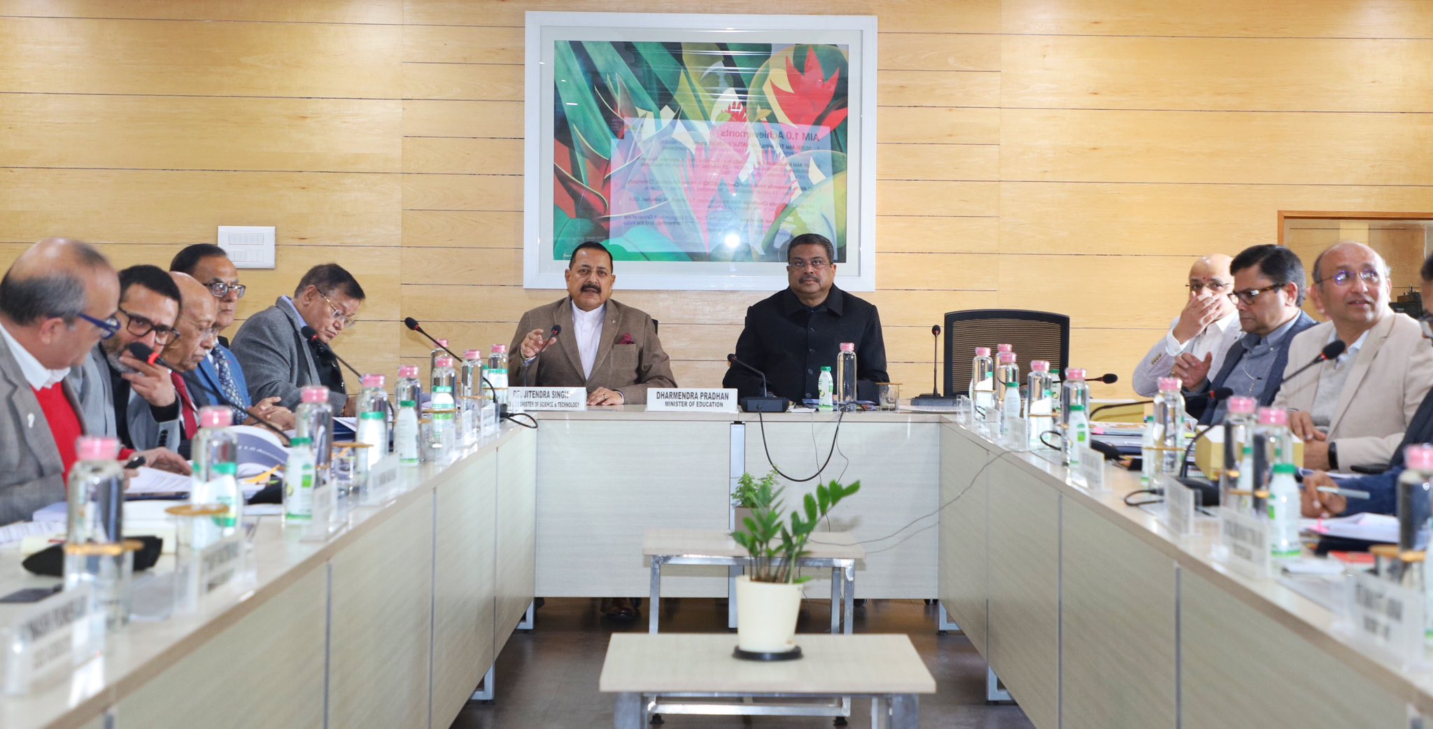 केंद्रीय विज्ञान और प्रौद्योगिकी मंत्री डॉ. जितेंद्र सिंह ने अटल नवाचार मिशन – की उच्च-स्तरीय समिति की बैठक को किया संबोधित