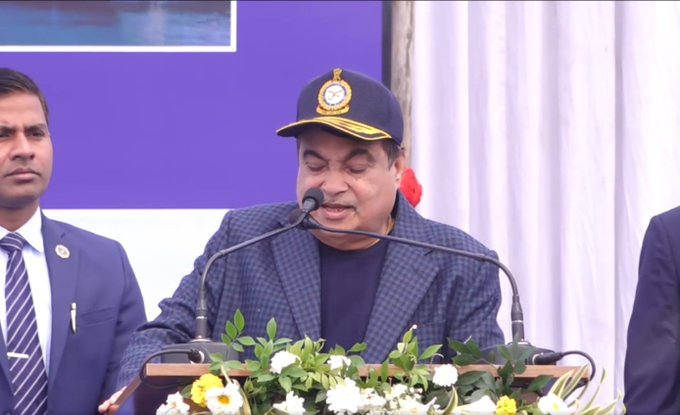 राष्‍ट्र की रक्षा में वीर-सैनिकों का योगदान अविस्मरणीयः नितिन गडकरी