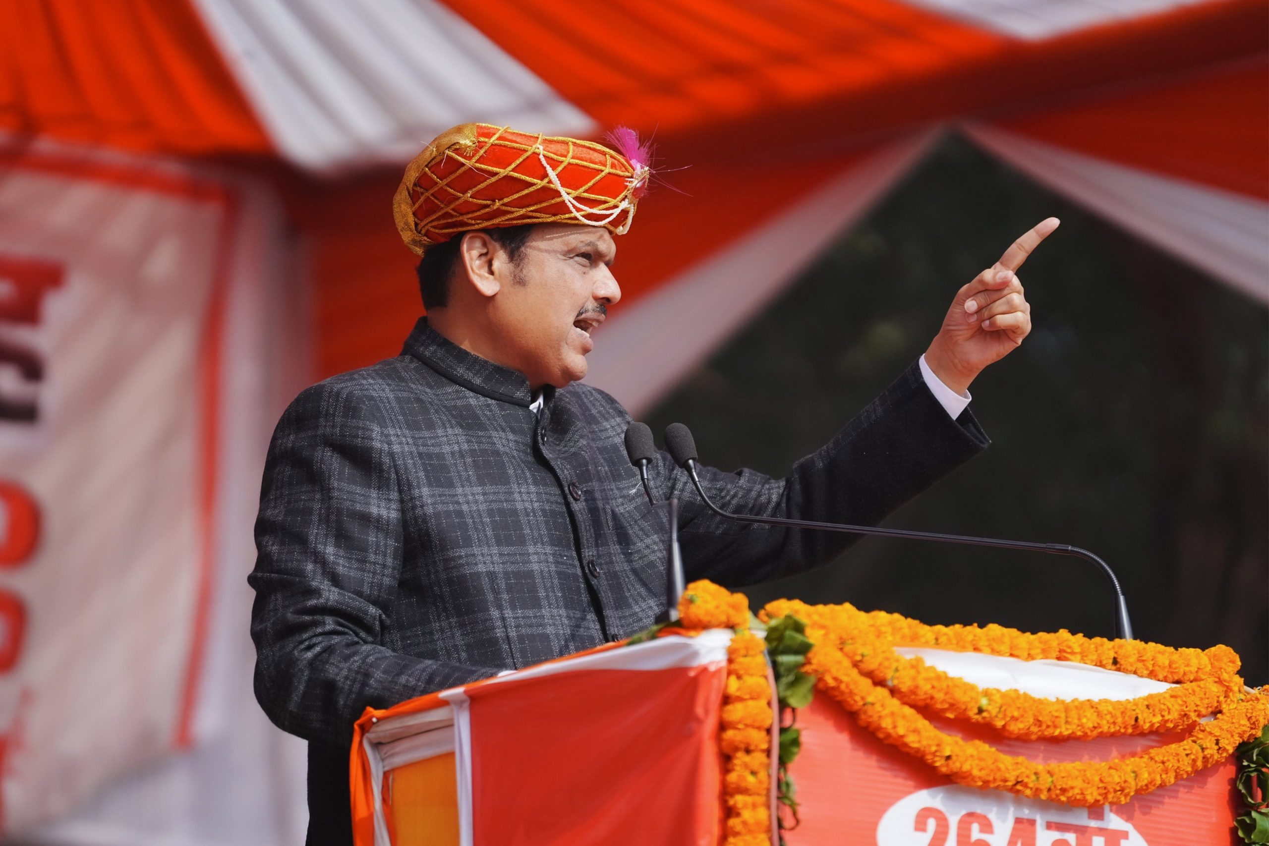 महाराष्‍ट्र के मुख्‍यमंत्री देवेन्‍द्र फणनवीस ने पानीपत के काला अम्‍ब में शौर्य दिवस कार्यक्रम में भाग लिया
