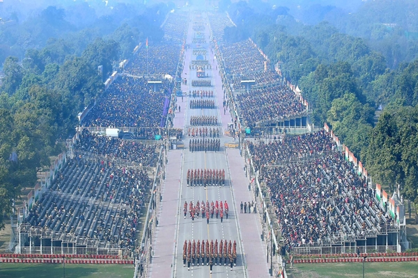 942 कर्मियों को गणतंत्र दिवसः2025 के अवसर पर वीरता और सेवा-पदक से सम्मानित किया गया