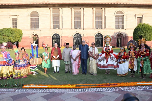 President Droupadi Murmu hosts “At Home” reception on occasion of Republic Day