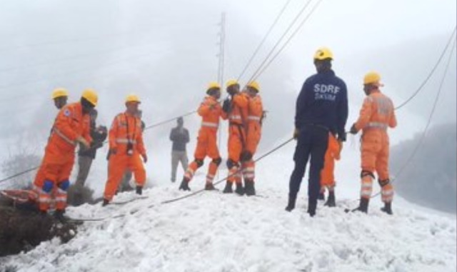 PM salutes brave personnel of NDRF on its Raising Day