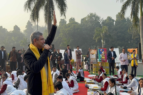 विद्यार्थ्यांनी परीक्षांच्या काळात ताण न घेता ध्यासवृत्ती जोपासावी-अश्विनी वैष्णव