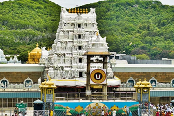 6 killed, 29 injured in stampede in Tirupati