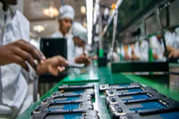 India’s electronics exports surge 35% to record high in Dec 2024