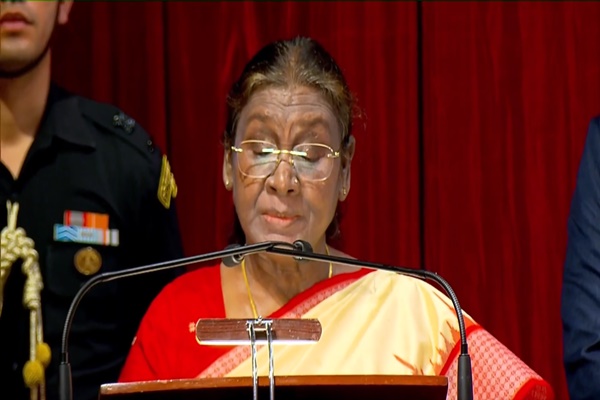 President Murmu takes part in Golden Jubilee celebrations of NIMHANS in Bengaluru