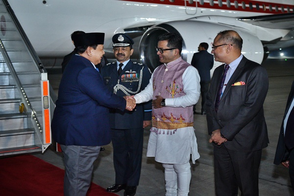 Indonesian President arrives for 4-day visit to India ahead of Republic Day celebrations