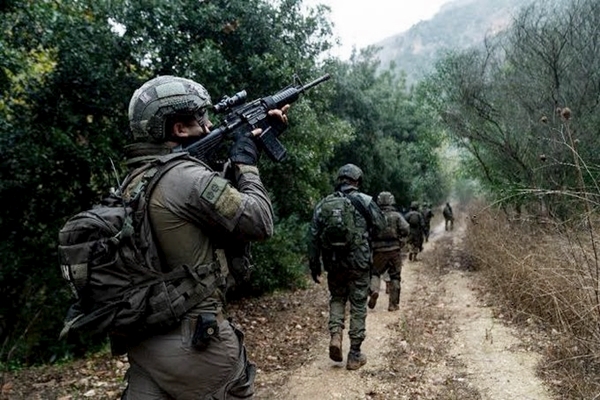 Israeli forces to stay in south Lebanon beyond withdrawal deadline