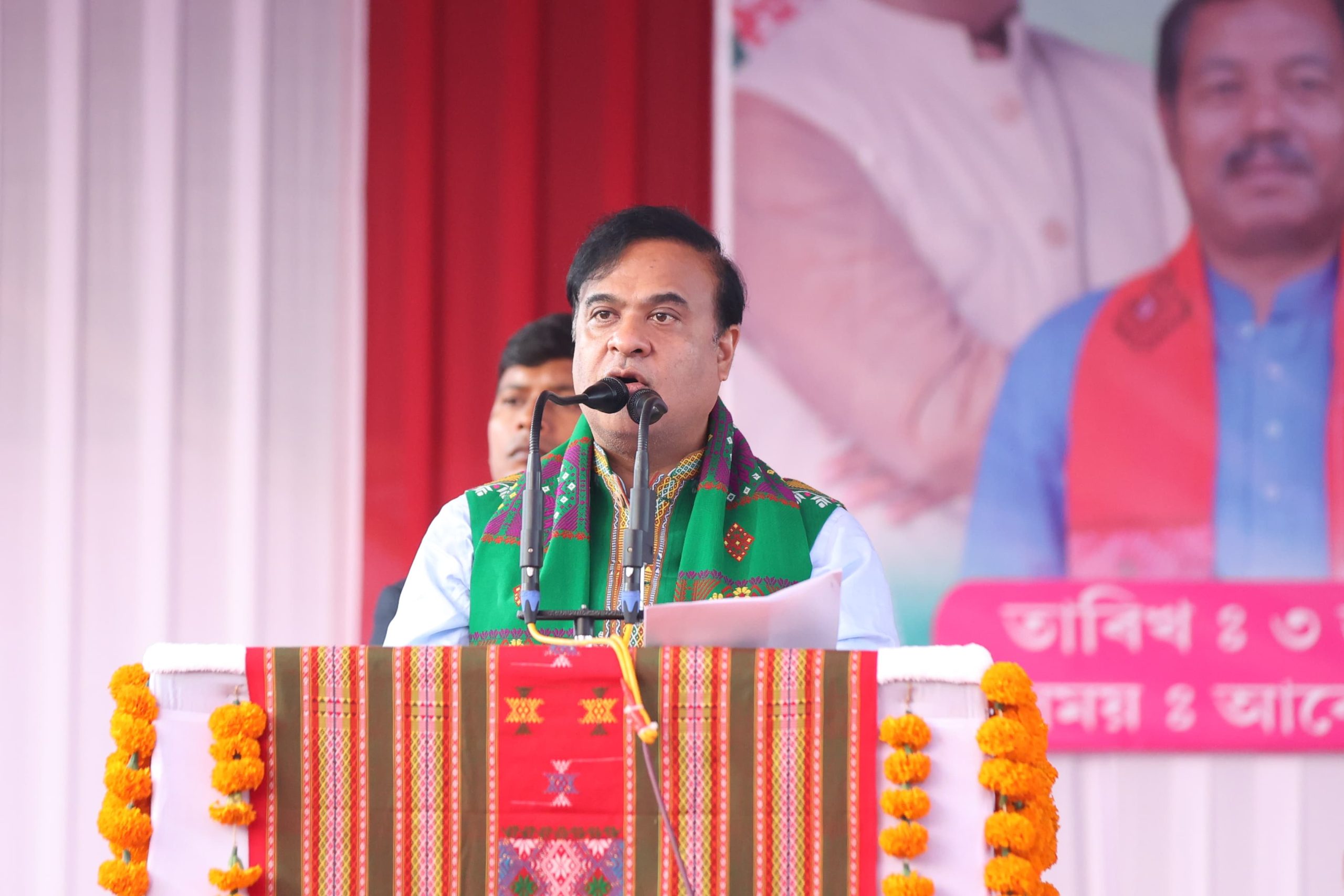 ২০১৪ চনত ৰাষ্ট্ৰীয় নাগৰিকপঞ্জীত নাম অন্তৰ্ভুক্তিৰ বাবে আবেদন নকৰা লোকসকলে নাপাব আধাৰ কাৰ্ডঃ মুখ্যমন্ত্ৰী