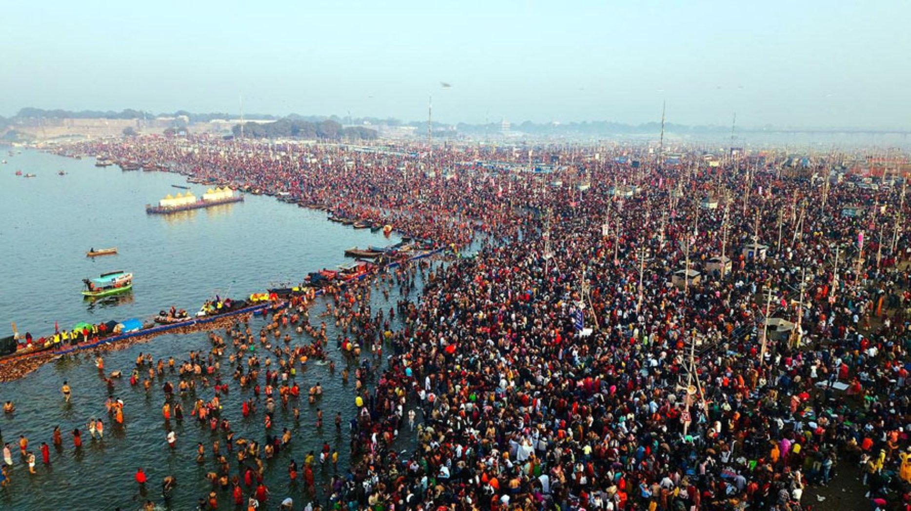 মহাকুম্ভ মেলাত মাঘি পূৰ্ণিমাৰ স্নান সুকলমে অব্যাহত আছে