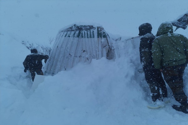 Avalanche Hits Uttarakhand’s Mana; 10 Workers Rescued, Rescue Ops Underway