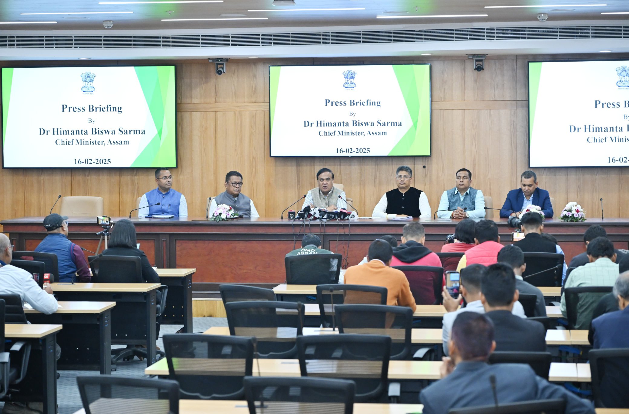 পাকিস্তানৰ আলী শ্বেখ নামৰ লোকজনৰ বিৰুদ্ধে ৰাজ্যৰ আৰক্ষী সঞ্চালকপ্ৰধানৰ অধীনত তদন্তৰ বাবে মন্ত্রীসভাৰ অনুমোদন