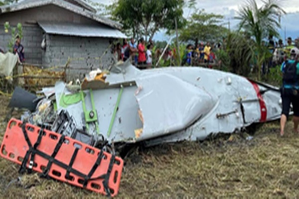 Philippines: 4 killed as US military plane crashes