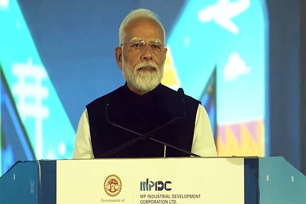 Entire world looking towards India with hope: PM Modi