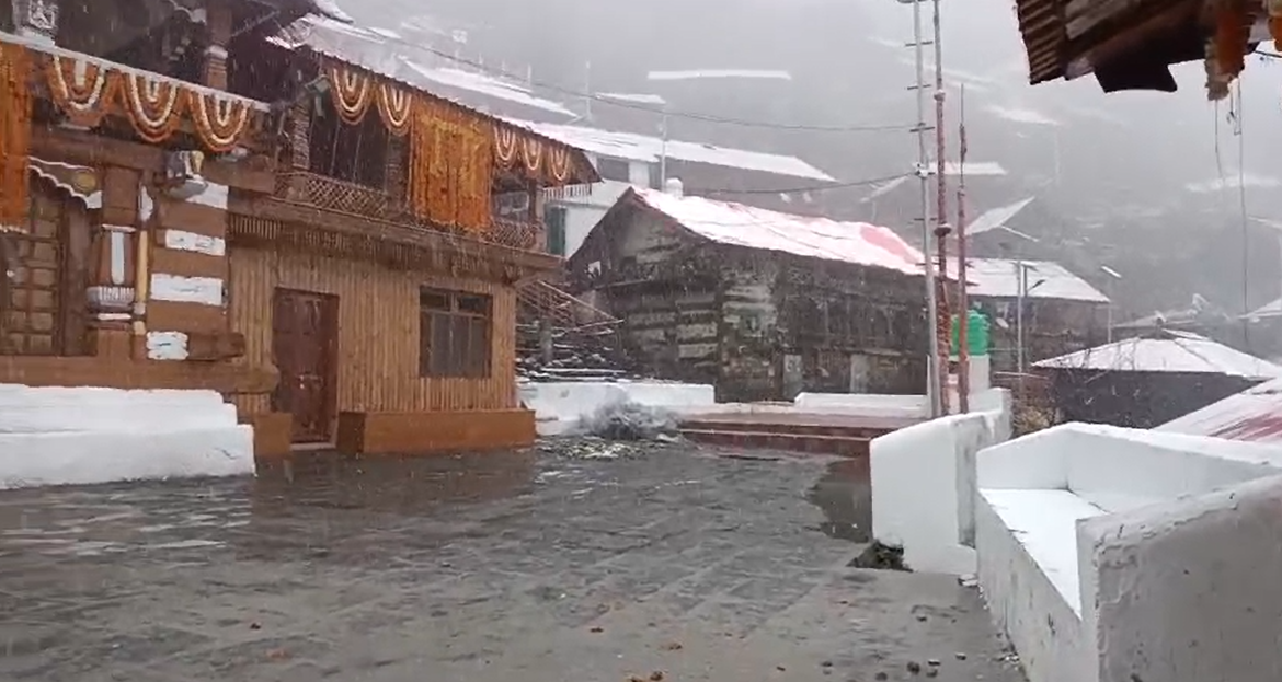 प्रदेश में मौसम का बदला मिजाज, बर्फबारी और बारिश से तापमान में आई गिरावट