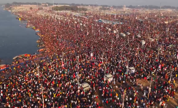 اب خبریں مہاکمبھ سے: اترپردیش کے پریاگ راج میں جاری مہاکمبھ میلے میں آج تقریباً 15 ہزار صفائی کارکن ایک ساتھ ملک سب سے بڑی صفائی مہم چلاکر عالمی ریکارڈ قائم کریں گے۔