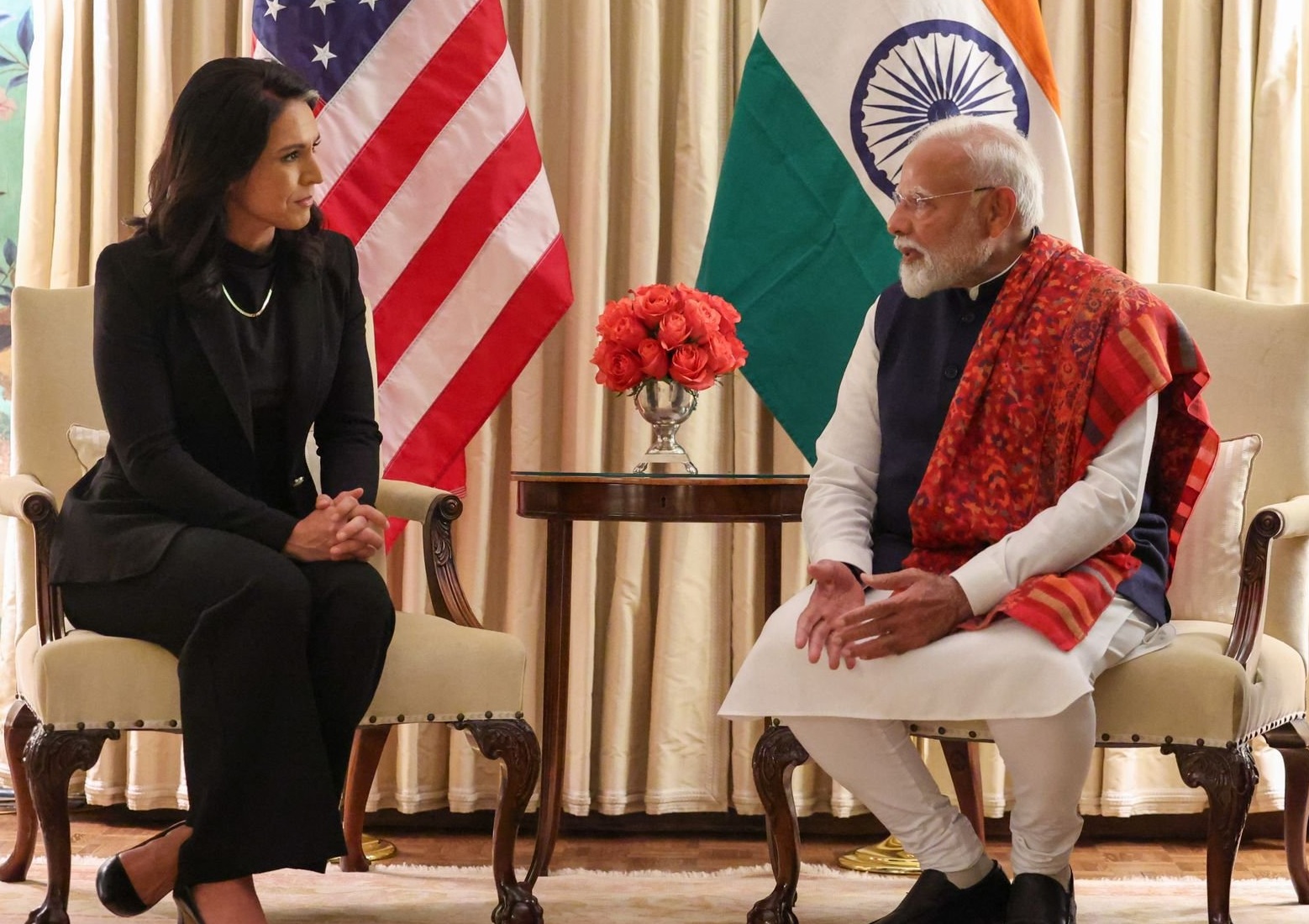 प्रधानमंत्री नरेन्‍द्र मोदी और अमरीका की राष्ट्रीय खुफिया निदेशक तुलसी गबार्ड ने खुफिया सहयोग को मजबूत करने पर चर्चा की, प्रधानमंत्री आज राष्ट्रपति ट्रम्‍प के साथ द्विपक्षीय वार्ता करेंगे
