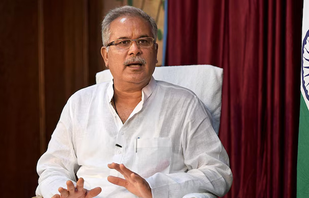 सीबीआई ने छत्तीसगढ़ के पूर्व मुख्यमंत्री भूपेश बघेल के रायपुर और भिलाई स्थित आवासों पर छापेमारी की
