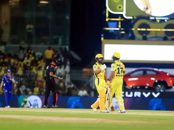 IPL T20: CSK defeat MI by 4 wickets