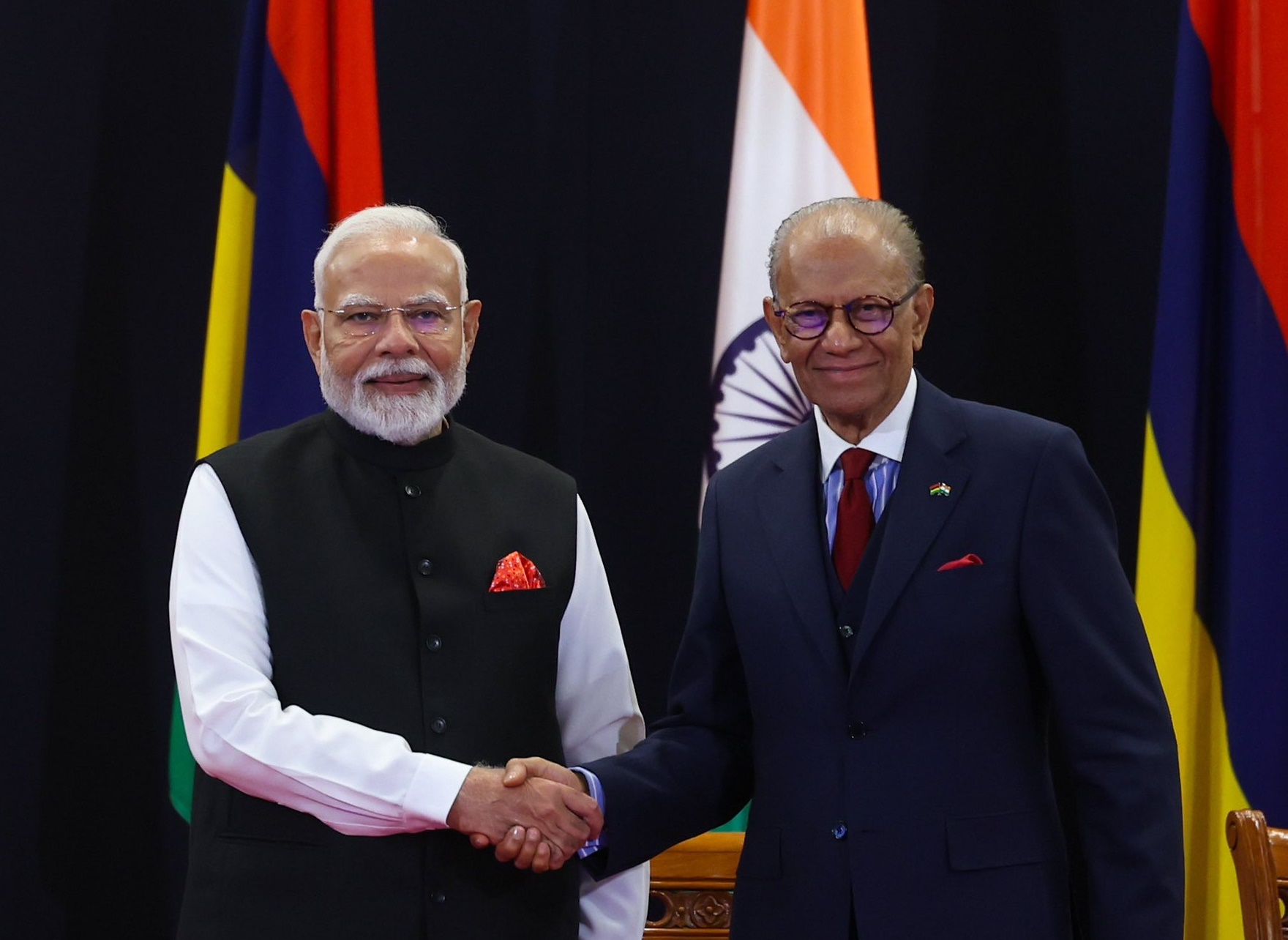 PM Modi holds delegation level talks with his Mauritian counterpart Ramgoolam; 8 MoUs signed